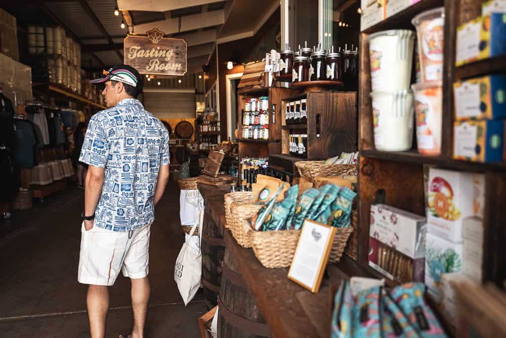 A man browses inside the Maui Gold Pineapple Tour gift shop